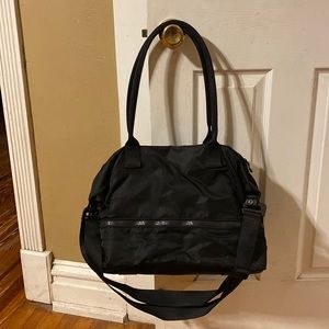 Lululemon go lightly duffle 32L. Black.